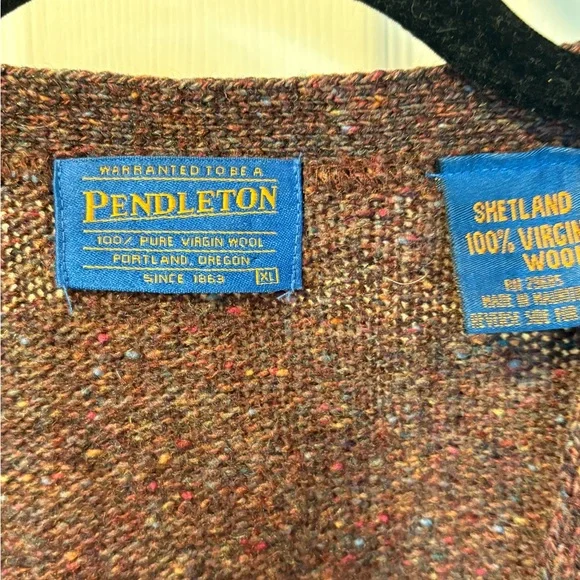 Pendleton Wool cardigan in Brown XL (looks like babaà ) - Picture 4 of 10